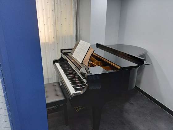 MZ 엠지뮤직아카데미음악학원