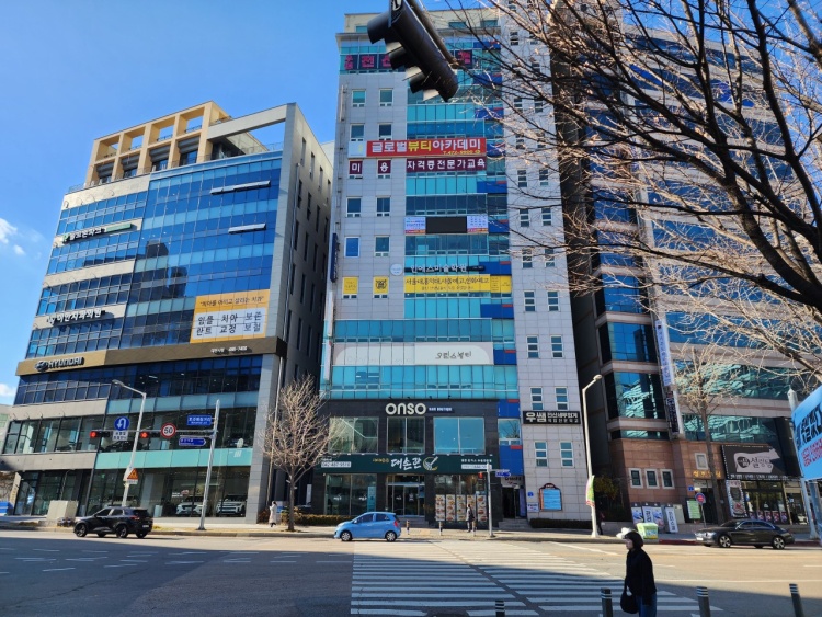 인에스미술학원 대표 이미지