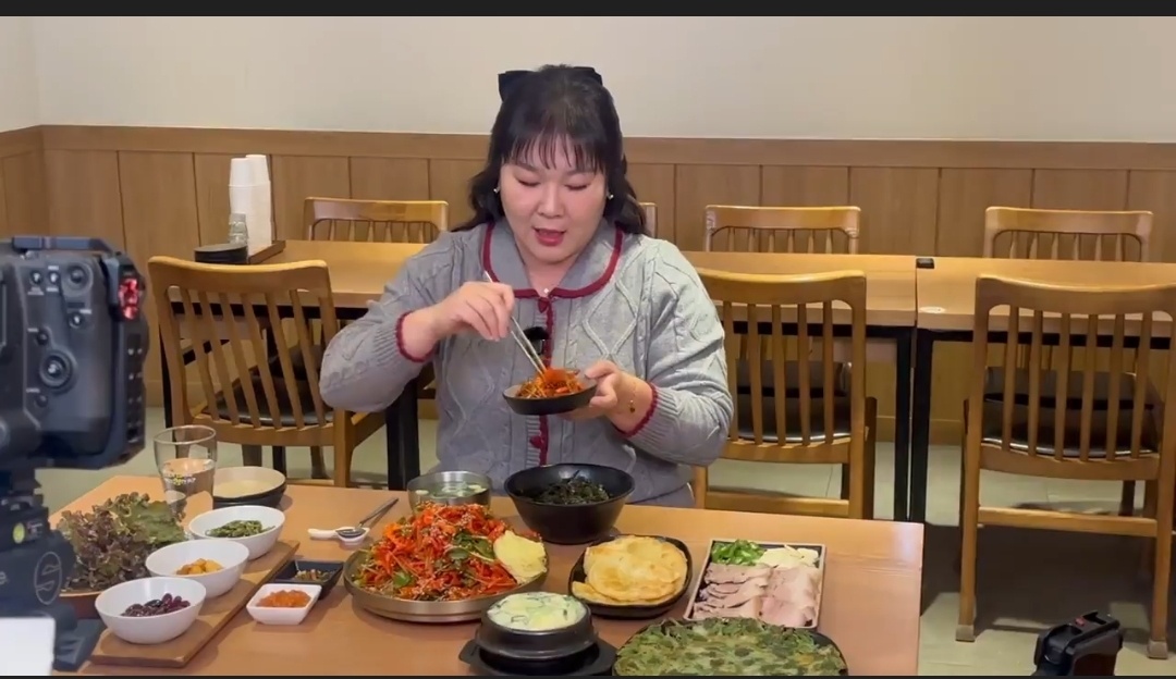 히밥과 김민영도 반한 음식 대구 10대 맛집 중 하나인 똘똘이 식당 많은 인플루언서들이 진행하였습니다.
공구 시 히밥, 김민영 사진 써도 됩니다.