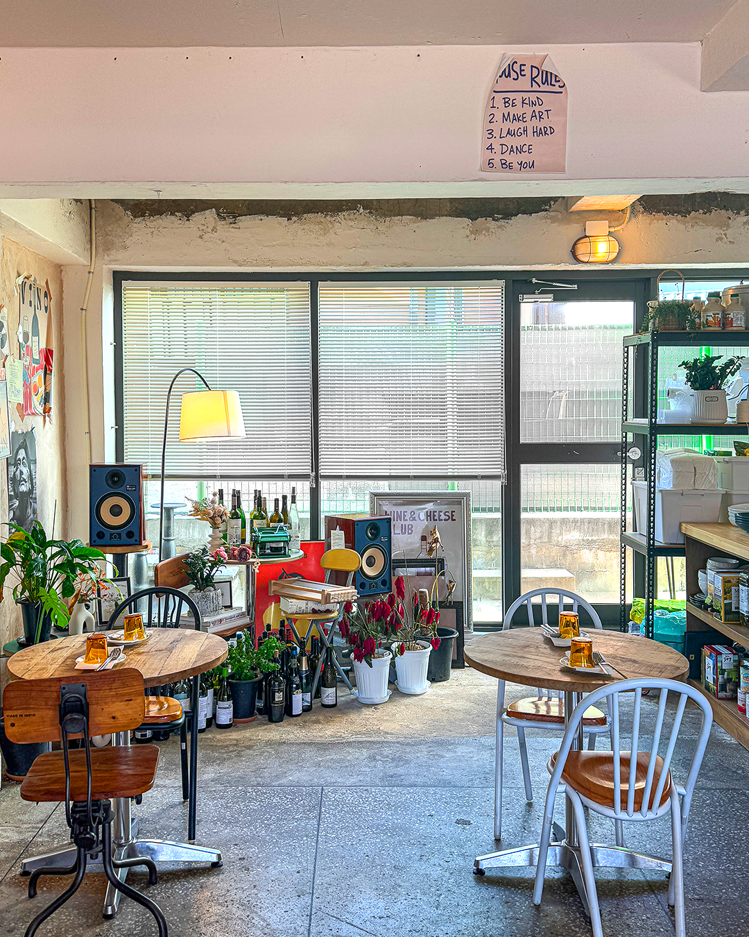 15년 경력의 쉐프가 선보이는 한국인 입만에 맞게 재해석한 이탈리아 가정식 메뉴를 마진을 낮춰 합리적인 가격으로 즐기실 수 있습니다.