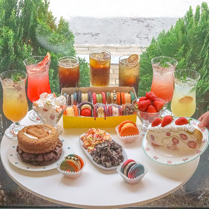 제철 과일로 다양한 디저트를 맛볼 수 있는 브런치파티