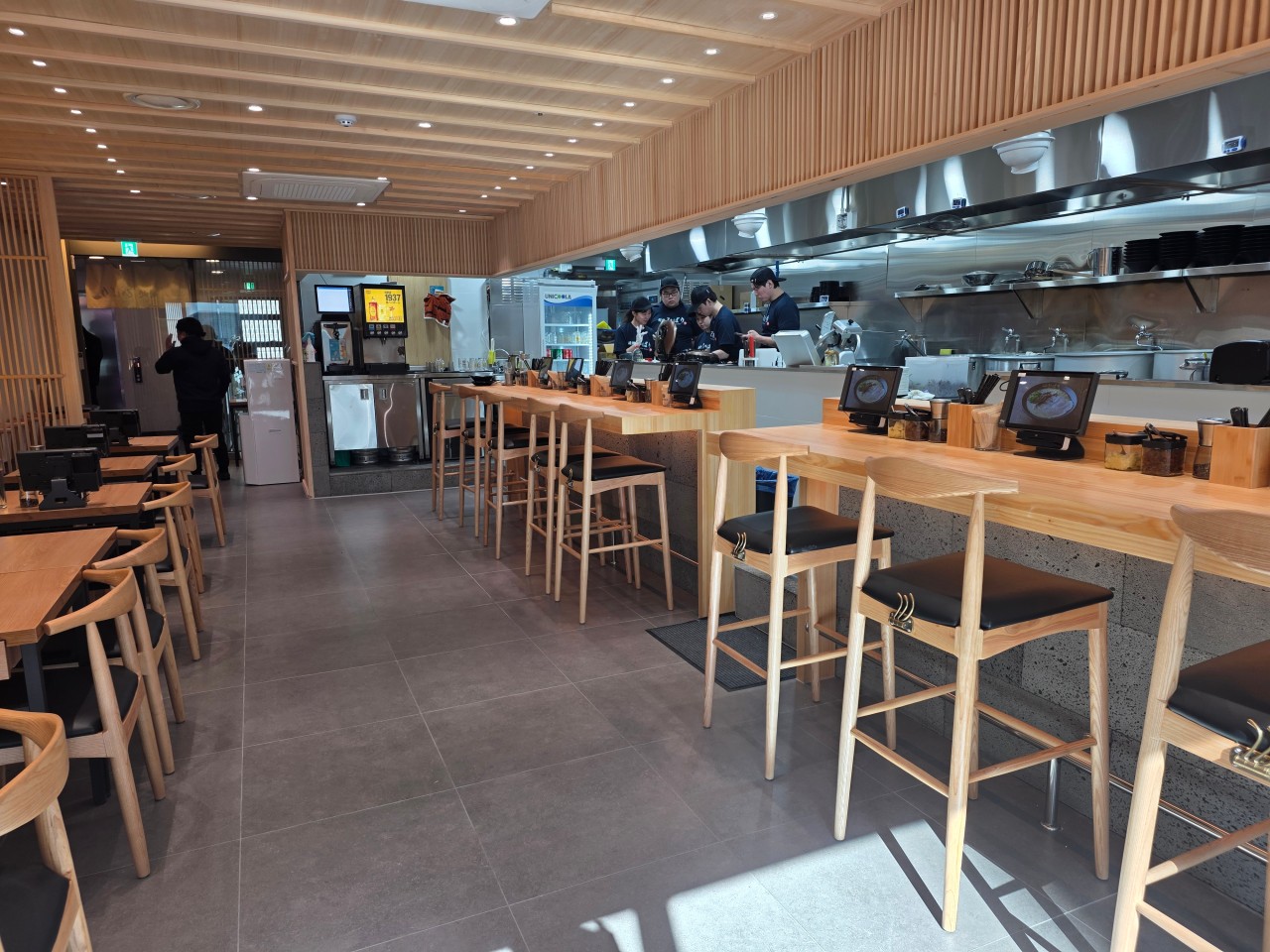 후쿠오카 오리지널 라멘맛을 부활시킨 라멘 전문점