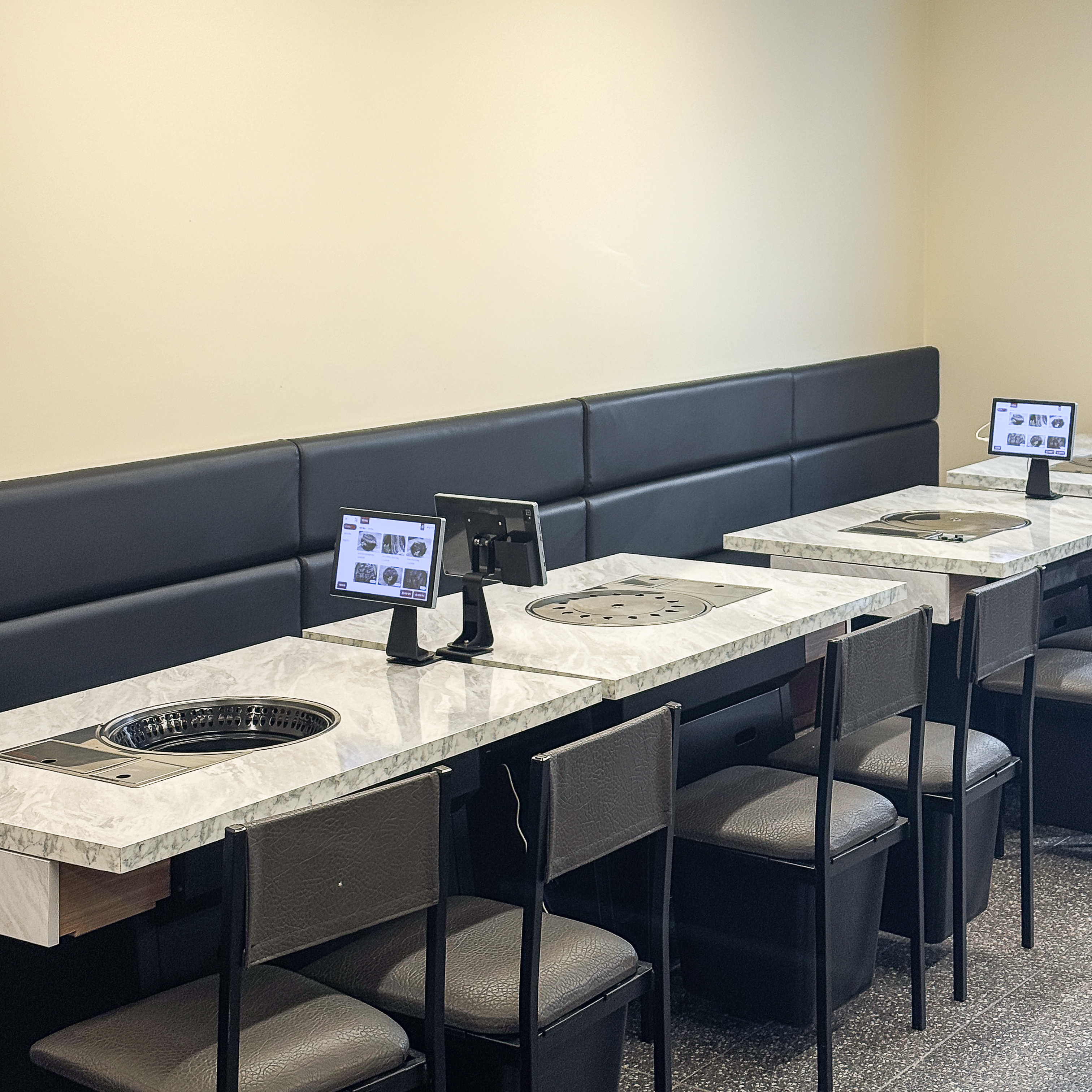 신선한 원육을 사용한 고기 퀄리티를 중요하게 생각하는 매장