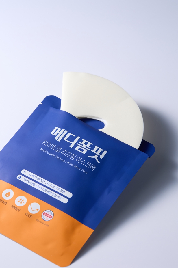 상처에 붙이던 메디폼이 마스크팩으로 재탄생! 예민해진 피부 진정은 물론, 피부 컨디션 관리에도 효과적인 '메디폼핏 타이트업 리프팅 마스크팩' 릴스 체험단을 모집합니다.