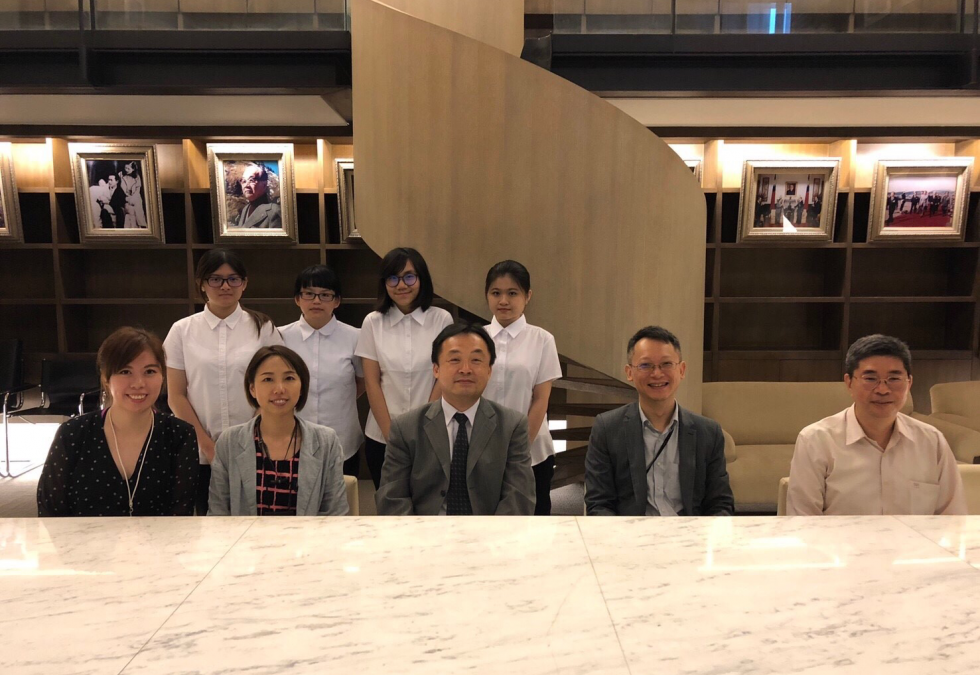 恭喜系上四位同學林家瑜 李云 吳孟庭 徐彥琳 榮獲華經資訊實習